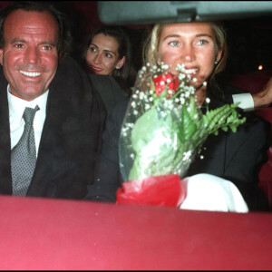Julio Iglesias et sa femme Miranda à New York en 1994.