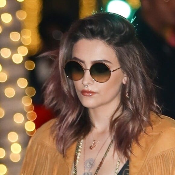 Paris Jackson arrive à la boutique FENDI sur Rodeo Drive pour la soirée de lancement de la collaboration 'Fendi Prints On' à Beverly Hills, le 15 octobre 2019.