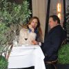 Charles Saatchi dejeune au restaurant avec sa petite amie Trinny Woodall a Londres, le 29 novembre 2013. La veille, Charles Saatchi a temoigné dans l'affaire de son ex-femme, Nigella Lawson.
