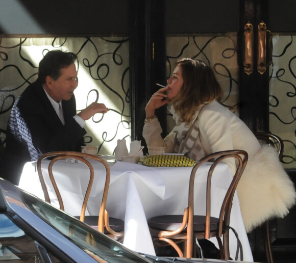 Charles Saatchi et Trinny Woodall déjeunent chez Scotts à Londres puis font du shopping chez Céline le 22 mars 2014