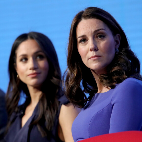 Le prince William, duc de Cambridge, Catherine (Kate) Middleton, duchesse de Cambridge (enceinte), le prince Harry et sa fiancée Meghan Markle assistent au premier forum annuel de la Royal Foundation qui se tient à Aviva le 28 février 2018 à Londres, en Angleterre.