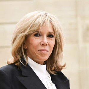 La première dame Brigitte Macron - Le roi et la reine d'Espagne arrivent au palais de l'Elysée à Paris pour un déjeuner avant la cérémonie à l'occasion de la première journée nationale d'hommage aux victimes du terrorisme le 11 mars 2020. © JB Autissier / Panoramic / Bestimage