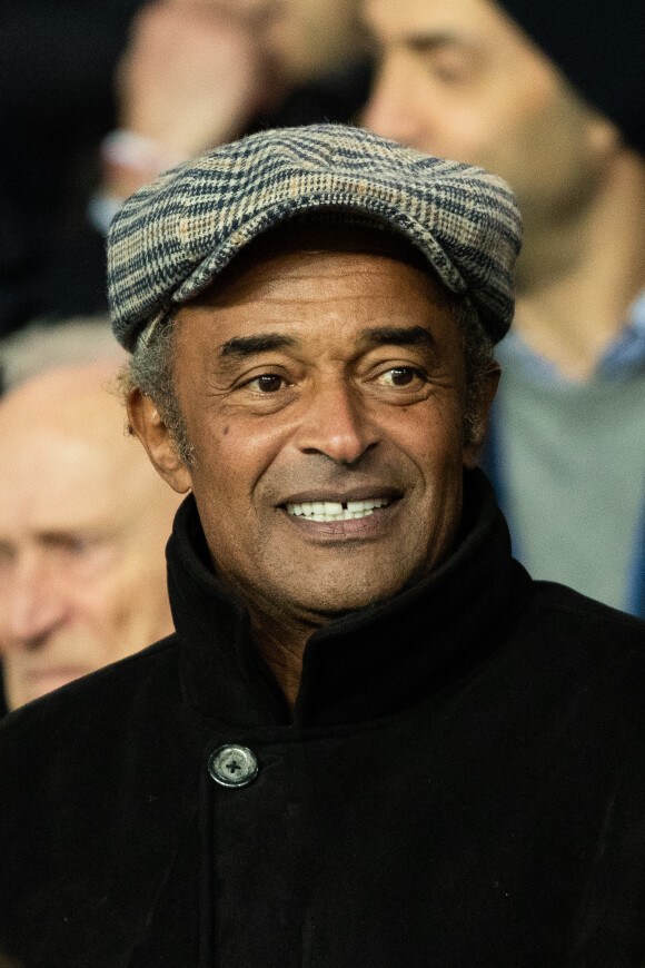 Yannick Noah - People dans les tribunes du match de football de Ligue 1 "PSG-Lyon" à Paris. Le 9 février 2020.