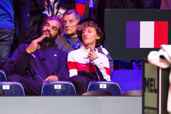 Les fils de Yannick Noah, Joakim et Joalukas Noah et Jean-Claude Camus lors du match de finale de la Coupe Davis "Jo-Wilfried Tsonga (France) - Marin Cilic (Croatie)" au stade Pierre Mauroy à Villeneuve d'Ascq, le 23 novembre 2018. La Croatie l'a emporté 6-3, 7-5, 6-4. © Alain Rolland / Imagebuzz / Bestimage