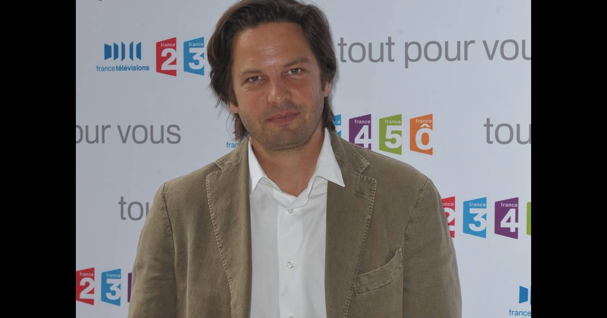 Arnaud Poivre D Arvor Est Il Marié Arnaud Poivre d'Arvor lors de la conférence de presse de la rentrée de