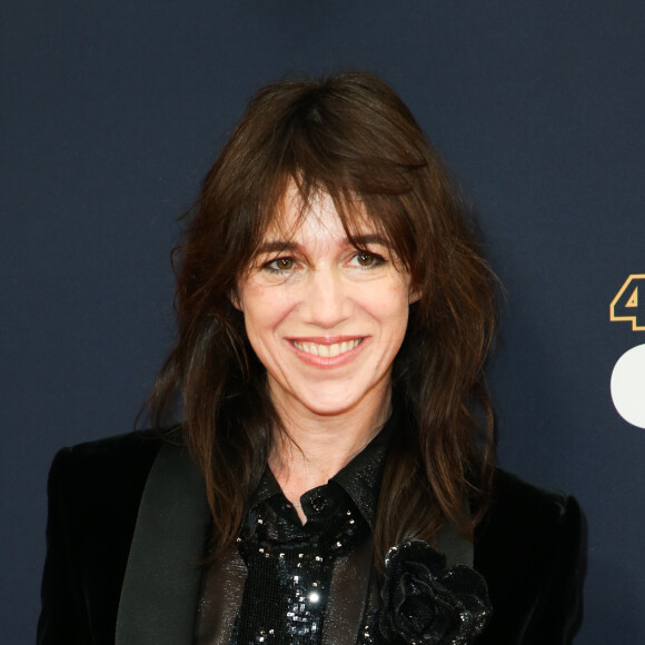 Charlotte Gainsbourg - Tournage de la série " Dix Pour Cent " lors de la 45ème cérémonie des César à la salle Pleyel à Paris, le 28 février 2020. © Dominique Jacovides/Olivier Borde/Bestimage
