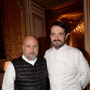 Frédéric Anton chef du restaurant Le Pré Catelan et Jean-François Piège chef du restaurant Le Grand Restaurant - Soirée de la 4ème cérémonie de remise des Prix "LA LISTE 2019" au Quai d'Orsay à Paris, France, le 3 décembre 2019. © Rachid Bellak/Bestimage