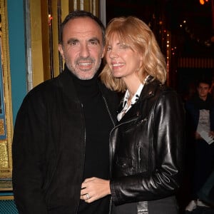 Nikos Aliagas et sa femme Tina Grigoriou à la générale de presse du spectacle musicale "Les Souliers Rouges" aux Folies Bergères à Paris, France, le 4 février 2020. © Veeren/Bestimage