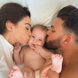 Nabilla Benattia, Thomas Vergara et leur fils Milann, le 7 avril 2020