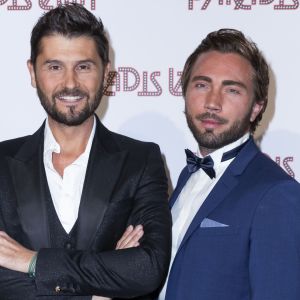 Christophe Beaugrand et son mari Ghislain Gerin - Photocall de la générale "L'Oiseau Paradis" au Paradis Latin à Paris le 6 juin 2019. © Olivier Borde/Bestimage