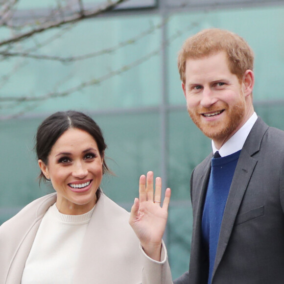 Le prince Harry et Meghan Markle visitent la Titanic FX Company à Belfast et rencontrent de jeunes entrpreneurs le 23 mars 2018.