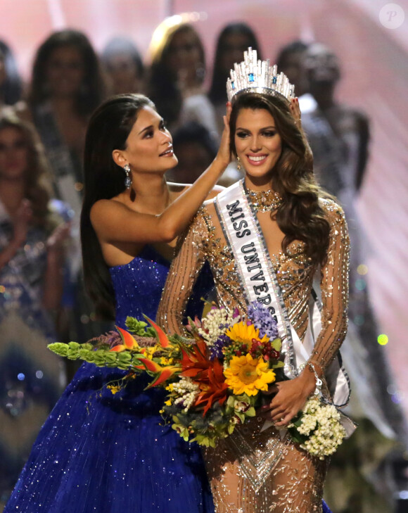La Française Iris Mittenaere couronnée Miss Univers; choisie face à ses 85 concurrentes, la Française Iris Mittenaere a été élue lundi 30 janvier Miss Univers lors d'un concours télévisé organisé à Pasay, Philippines, le 30 janvier 2017.
