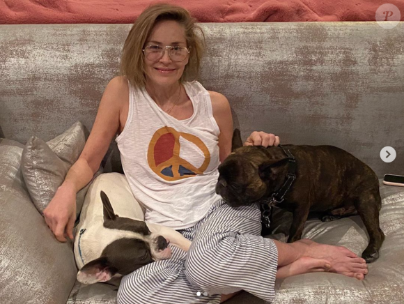 Sharon Stone, confinée. Avril 2020.