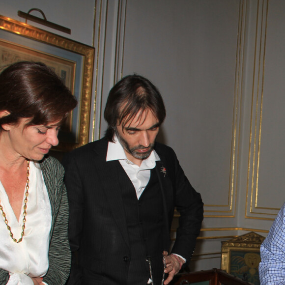 Exclusif - Cédric Villani, Pierre-Jean Chalençon, guest - Dîner chez Pierre-Jean Chalençon à Paris, le 14 mai 2020. © Baldini / Bestimage