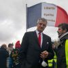 Le député des Pyrénées-Atlantiques Jean Lassalle était présent au milieu de la manifestation des gilets jaunes à Paris le 16 novembre 2019. © JLPPA/Bestimage
