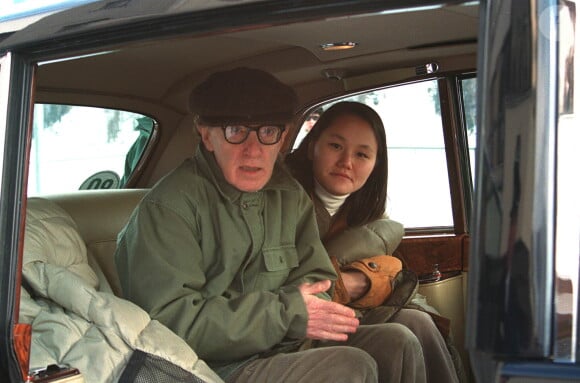 Woody Allen et Soon-Yi à Saint-Moritz en 1995.