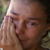 Inès fond en larmes en évoquant ses parents dans "Koh-Lanta 2020", le 29 mai 2020 sur TF1.