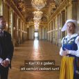 La princesse héritière Victoria de Suède fait visiter la galerie de Karl XI au palais royal à Stockholm à l'occasion de la fête nationale suédoise le 6 juin 2020.