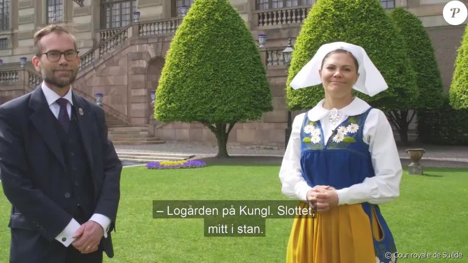 La princesse héritière Victoria de Suède fait visiter le jardin Logarden au palais royal à Stockholm à l&#039;occasion de la fête nationale suédoise le 6 juin 2020.