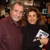 Jean-Jacques Bourdin et sa femme Anne Nivat lors du salon du livre de Paris le 17 Mars 2018 à la Porte de Versailles de Paris. © Denis Guignebourg/Bestimage