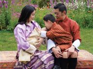 Jigme Khesar et Jetsun Pema du Bhoutan présentent enfin leur 2e prince