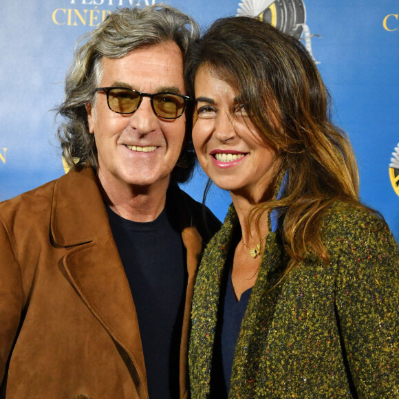 François Cluzet et sa femme Narjiss durant la troisième soirée de la première éditon du Festival Ciné Roman à Nice le 25 octobre 2019. ©Bruno Bebert / Bestimage