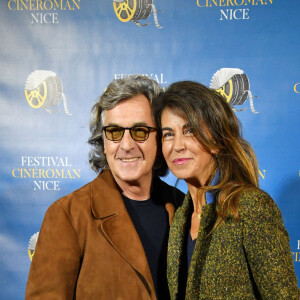 François Cluzet et sa femme Narjiss durant la troisième soirée de la première éditon du Festival Ciné Roman à Nice le 25 octobre 2019. ©Bruno Bebert / Bestimage