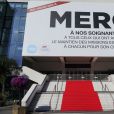Le palais du festival a déployé le tapis rouge - Illustration ville de Cannes et Nice pendant l'épidémie de Coronavirus Covid-19 le 30 mai 2020 © Norbert Scanella / Panoramic / Bestimage