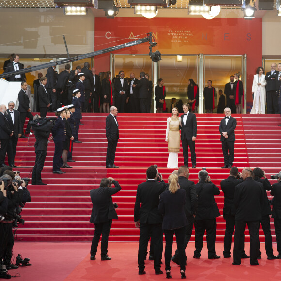 Exclusif - Pierre Lescure, August Diehl et Valérie Pachner avec Thierry Frémaux - Arrivée des people à la montée des marches du film "A Hidden Life" lors du 72e Festival International du Film de Cannes, le 19 mai 2019.