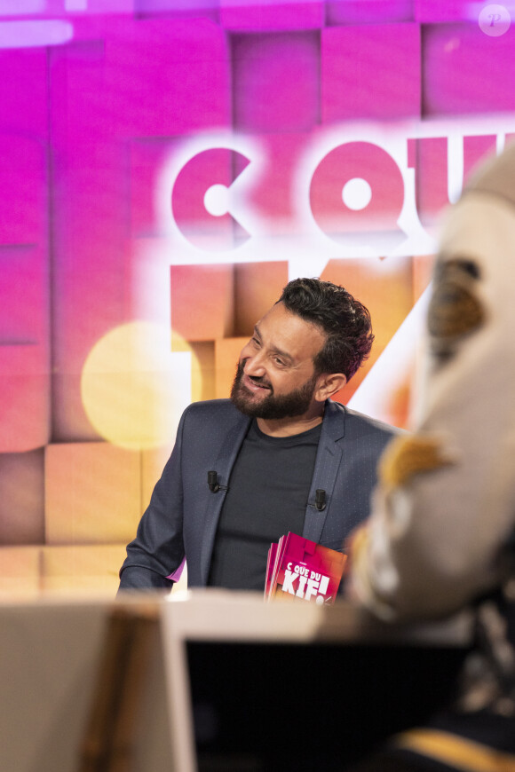 Exclusif - Cyril Hanouna et ses chroniqueurs de retour pour la première fois en studio depuis le déconfinement pour l'enregistrement de l'émission "C que du kif!" sur C8 pendant l'épidémie de Coronavirus Covid-19 à Paris le 12 mai 2020. © Jack Tribeca / Bestimage