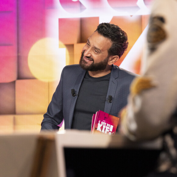 Exclusif - Cyril Hanouna et ses chroniqueurs de retour pour la première fois en studio depuis le déconfinement pour l'enregistrement de l'émission "C que du kif!" sur C8 pendant l'épidémie de Coronavirus Covid-19 à Paris le 12 mai 2020. © Jack Tribeca / Bestimage
