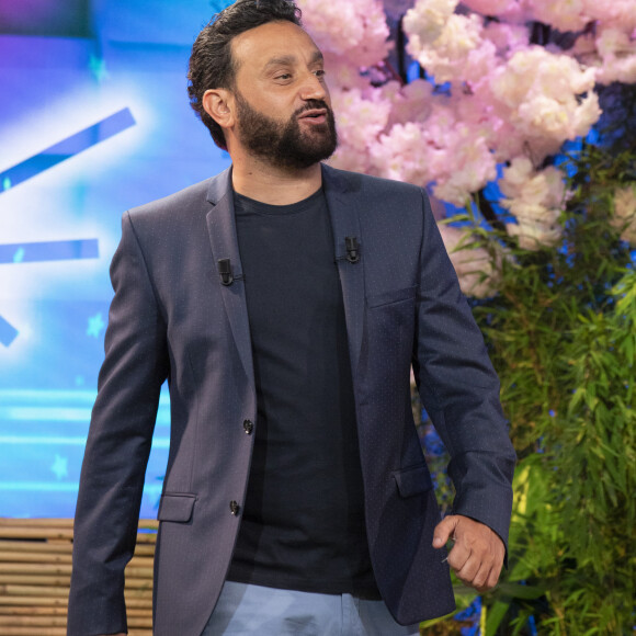 Exclusif - Cyril Hanouna et ses chroniqueurs de retour pour la première fois en studio depuis le déconfinement pour l'enregistrement de l'émission "C que du kif!" sur C8 pendant l'épidémie de Coronavirus Covid-19 à Paris le 12 mai 2020. © Jack Tribeca / Bestimage