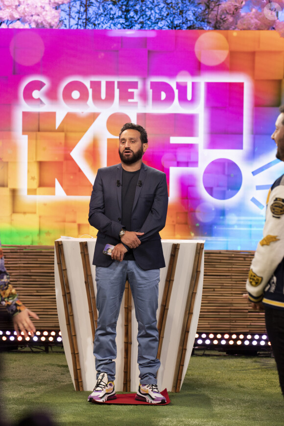Exclusif - Cyril Hanouna et ses chroniqueurs de retour pour la première fois en studio depuis le déconfinement pour l'enregistrement de l'émission "C que du kif!" sur C8 pendant l'épidémie de Coronavirus Covid-19 à Paris le 12 mai 2020. © Jack Tribeca / Bestimage