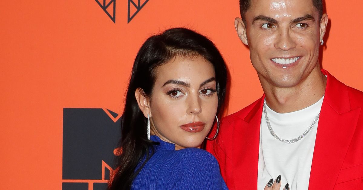 Cristiano Ronaldo Et Sa Compagne Georgina Rodriguez à La Soirée Mtv European Music Awards 2019 6980