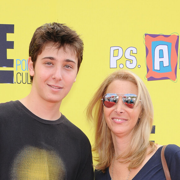 Lisa Kudrow et son fils Julian Stern - "P.S. Arts Express Yourself 2013" à Santa Monica. Le 17 novembre 2013.