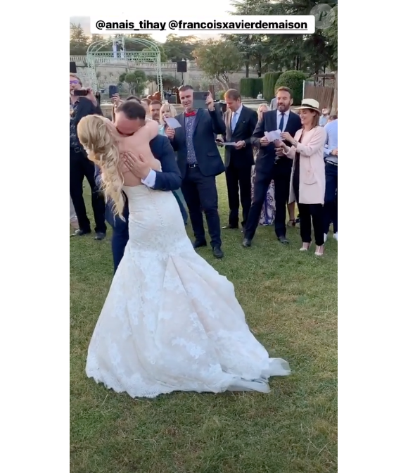 François-Xavier Demaison et Anaïs Tihay se sont mariés le 7 juin 2019 dans les Pyrénées-Orientales, unis à la mairie de Perpignan avant de célébrer leurs noces au château de Valmy à Argelès-sur-Mer. Image Instagram.