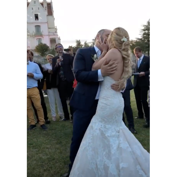 François-Xavier Demaison et Anaïs Tihay se sont mariés le 7 juin 2019 dans les Pyrénées-Orientales, unis à la mairie de Perpignan avant de célébrer leurs noces au château de Valmy à Argelès-sur-Mer. Image Instagram.