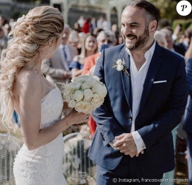 François-Xavier Demaison fête son premier anniversaire de mariage avec Anaïs le 7 juin 2020.