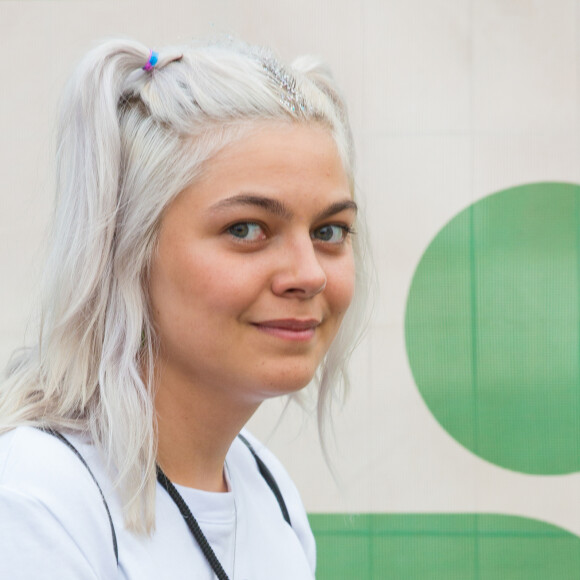 Louane est venue assister au concert de son amie Angèle pendant le Main Square Festival à Arras en France, le 4 juillet 2019.