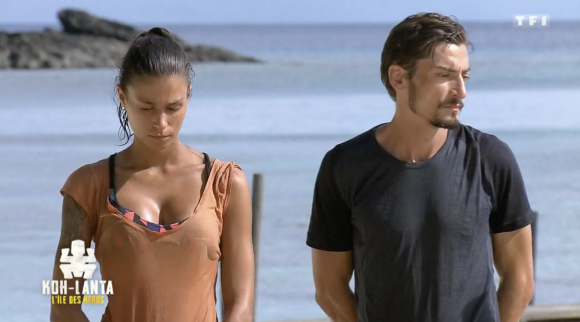 Claude et Inès lors de l'épreuve des poteaux durant la finale de "Koh-Lanta, l'île des héros" (TF1) vendredi 5 juin 2020.