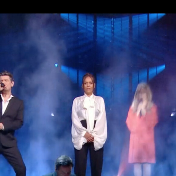 Le jury de l'émission chante "Imagine", de John Lennon, lors de la finale de The Voice 2020, diffusée sur TF1. Le samedi 13 juin 2020.