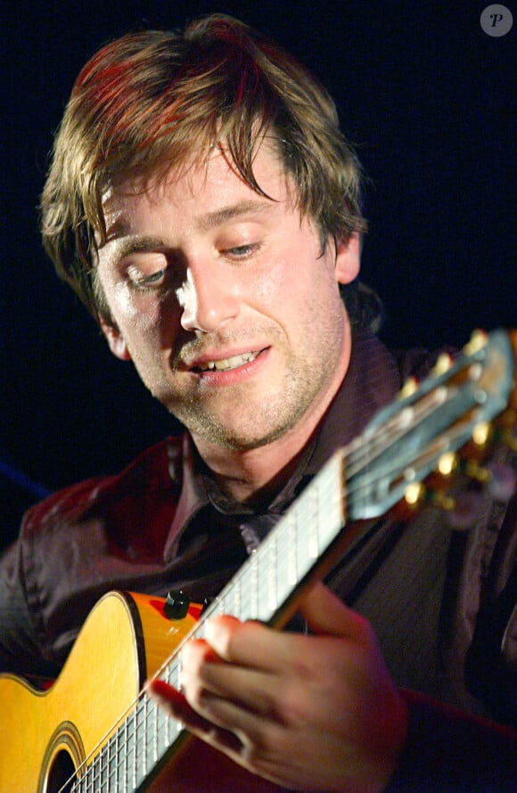 Thomas Dutronc au Café de la danse de Paris. Le 14 octobre 2006. @Nicolas Khayat/ABACAPRESS.COM