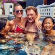 Laeticia et Johnny Hallyday avec leurs filles Jade et Joy lors de vacances sur l'île de Saint-Barthélemy en août 2017.