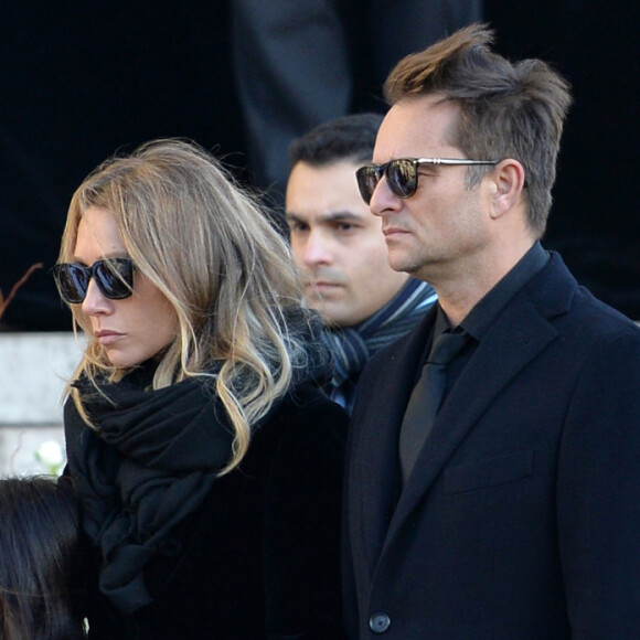 Brigitte Macron, Laeticia Hallyday et ses filles Joy et Jade, Laura Smet, David Hallyday - Arrivées des personnalités en l'église de La Madeleine pour les obsèques de Johnny Hallyday à Paris le 8 decembre 2017. © Veeren/Bestimage