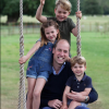 Le prince William et ses trois enfants, George, Charlotte et Louis, photographiés par Kate Middleton. Juin 2020.
