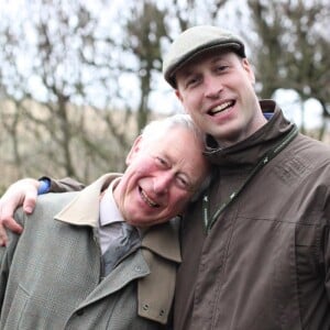 Le prince William et son père le prince Charles sur Instagram, le 21 juin 2020. La photo a été prise par Kate Middleton en décembre 2019, à Sandringham.