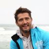Exclusif - L'ancien footballeur et présentateur télé Bixente Lizarazu nettoie les plages d'Anglet avec des écoliers en ouverture des journées nationales du nettoyage le 17 mars 2017. Cette opération est à l'initiative de Surfrider Foundation Europe dont Bixente Lizarazu est un des parrains. © Patrick Bernard / Christophe de Prada / Bestimage