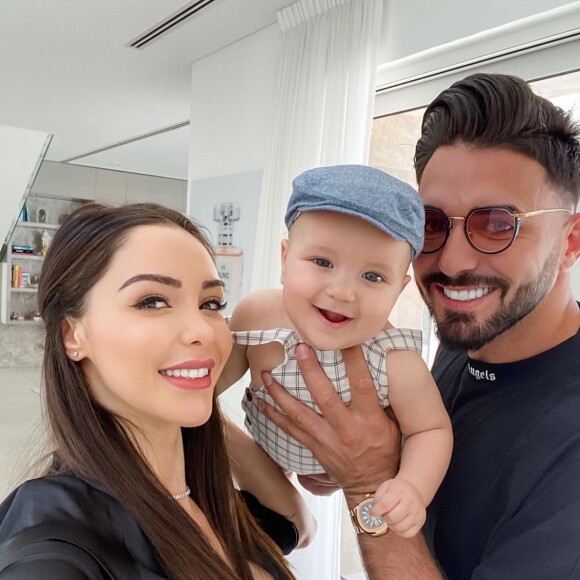 Nabilla Benattia pose avec Thomas Vergara et Milann, sur Instagram, le 12 juin 2020