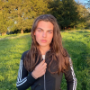 Damian Hurley. Mai 2020.