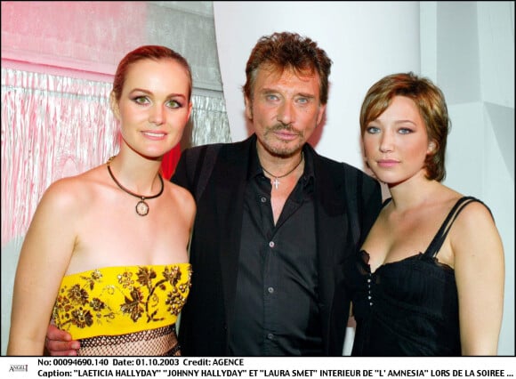 Johnny Hallyday avec sa femme Laeticia Hallyday et sa fille Laura Smet en 203 à L'Amnesia.